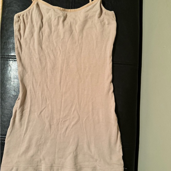 Tank tops - Picture 2 of 2